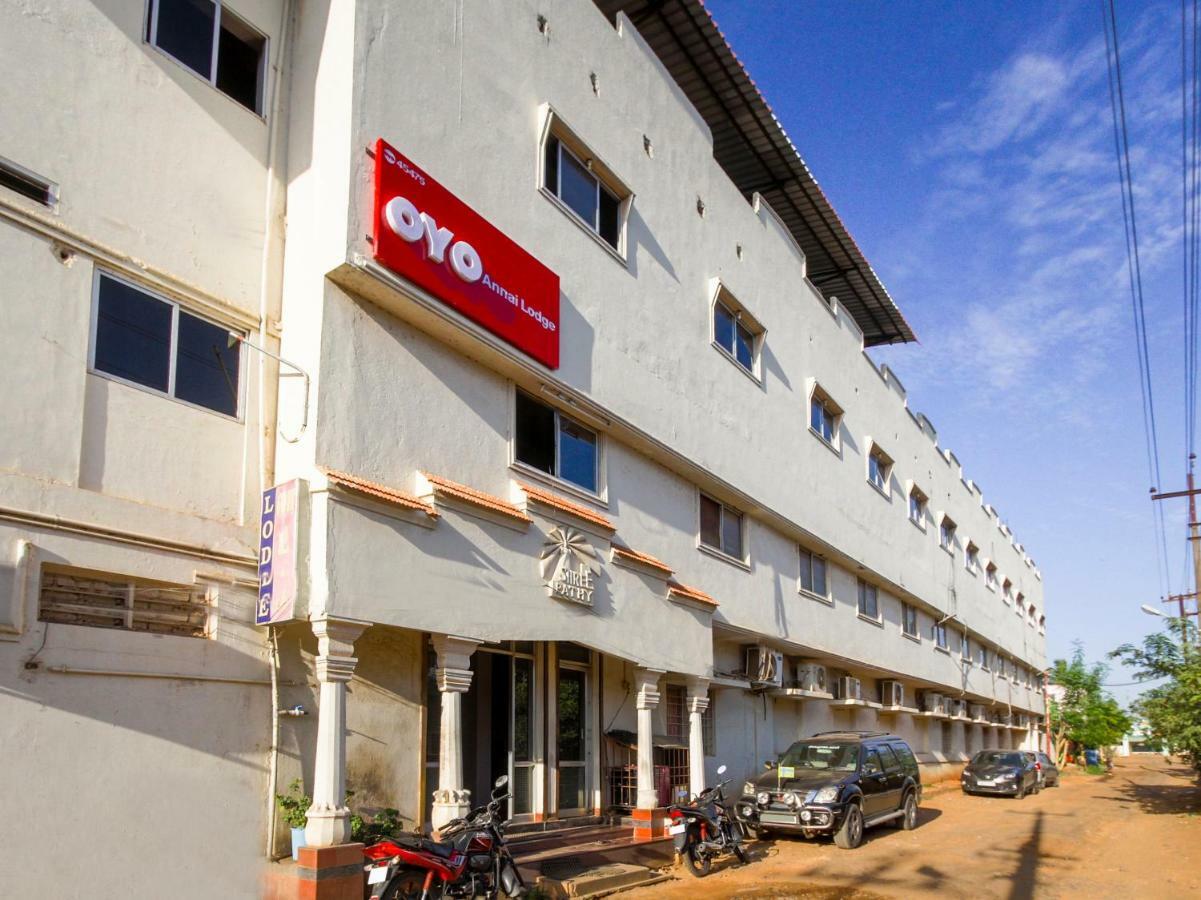 Oyo 45475 Annai Lodge Thanjavur Bagian luar foto